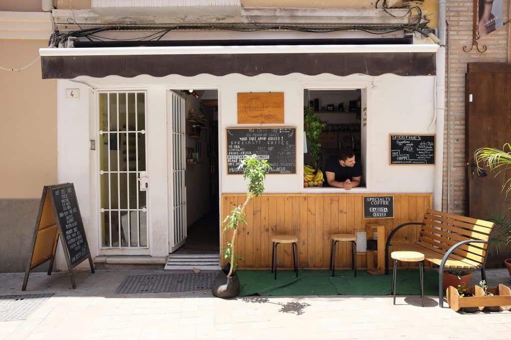 Coastal breakfast spot in Malaga offering local specialties and fresh coffee.